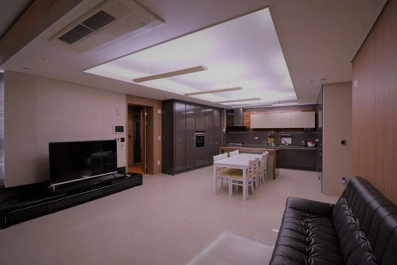 Apartment Lovely Marine City Home Busan